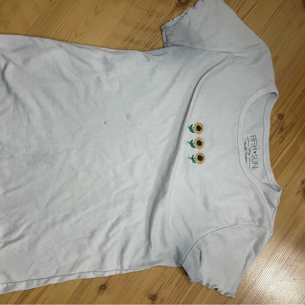 Fifth Sun White Tee with Sunflower Trio